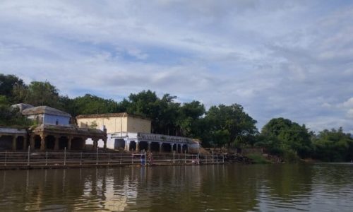 The-temple-padhithurai-leading-t (1)