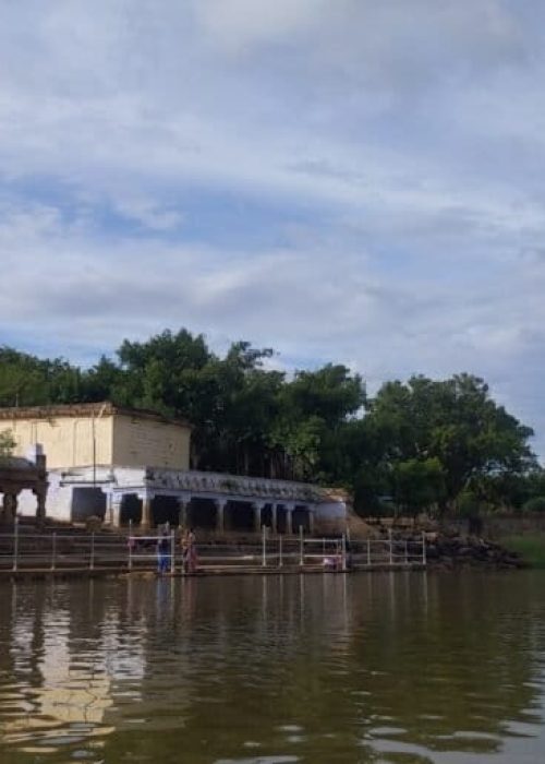 The-temple-padhithurai-leading-t (1)